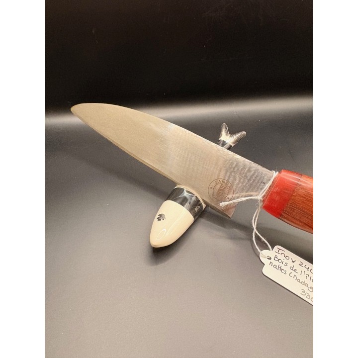 couteau inox Z40 CR13 bois de l'île aux nattes (Madagascar) / résine rouge 32 cm
