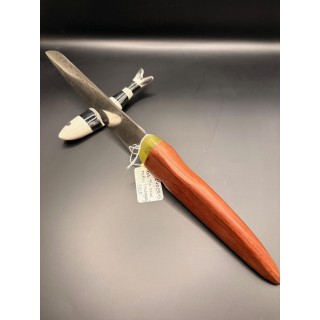 couteau inox Z40 CR13 bois de l'île aux nattes (Madagascar) / résine jaune 35 cm