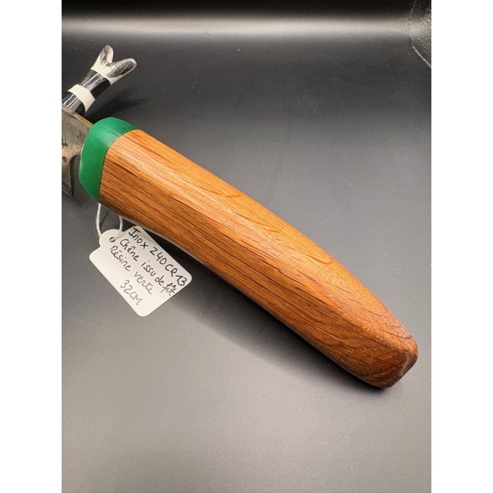 couteau Inox Z40 CR13 martelé bois issu de fût de chêne / résine verte 32 cm