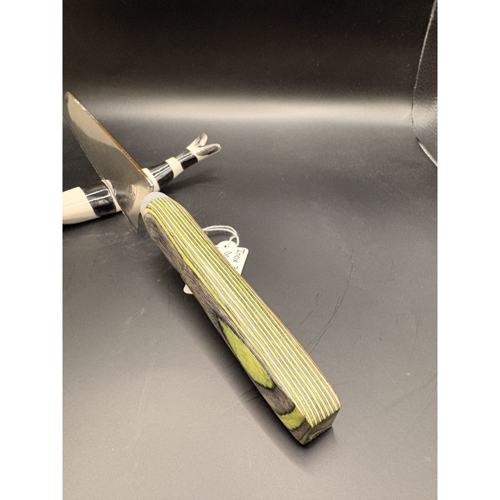 couteau inox Z40 CR13 bois multi couche / résine blanche 32 cm